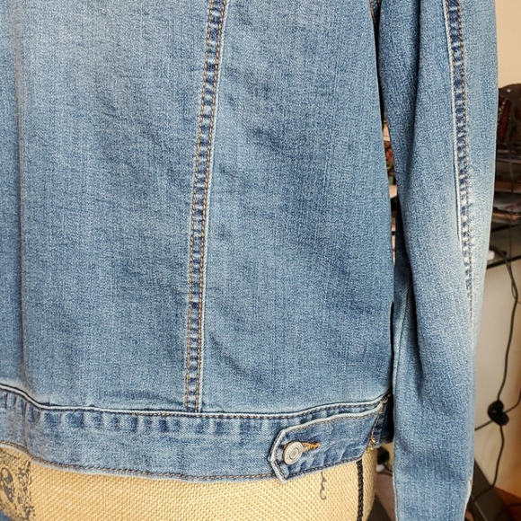 Mudd destructed denim jean jacket size Large - Picture 4 of 13
